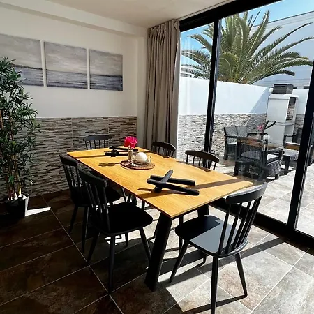 Fashion Vivalavida, Private Pool X Parking Villa Playa Blanca (Lanzarote)